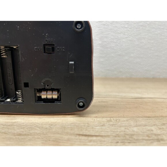 Unbranded Cristmas Village Gift Shop Battery Operaitnig Figurine Tested - Picture 10 of 10